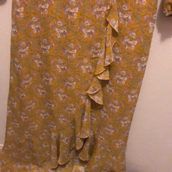 Floral High-low ruffle maxi dress - Picture 4 of 5